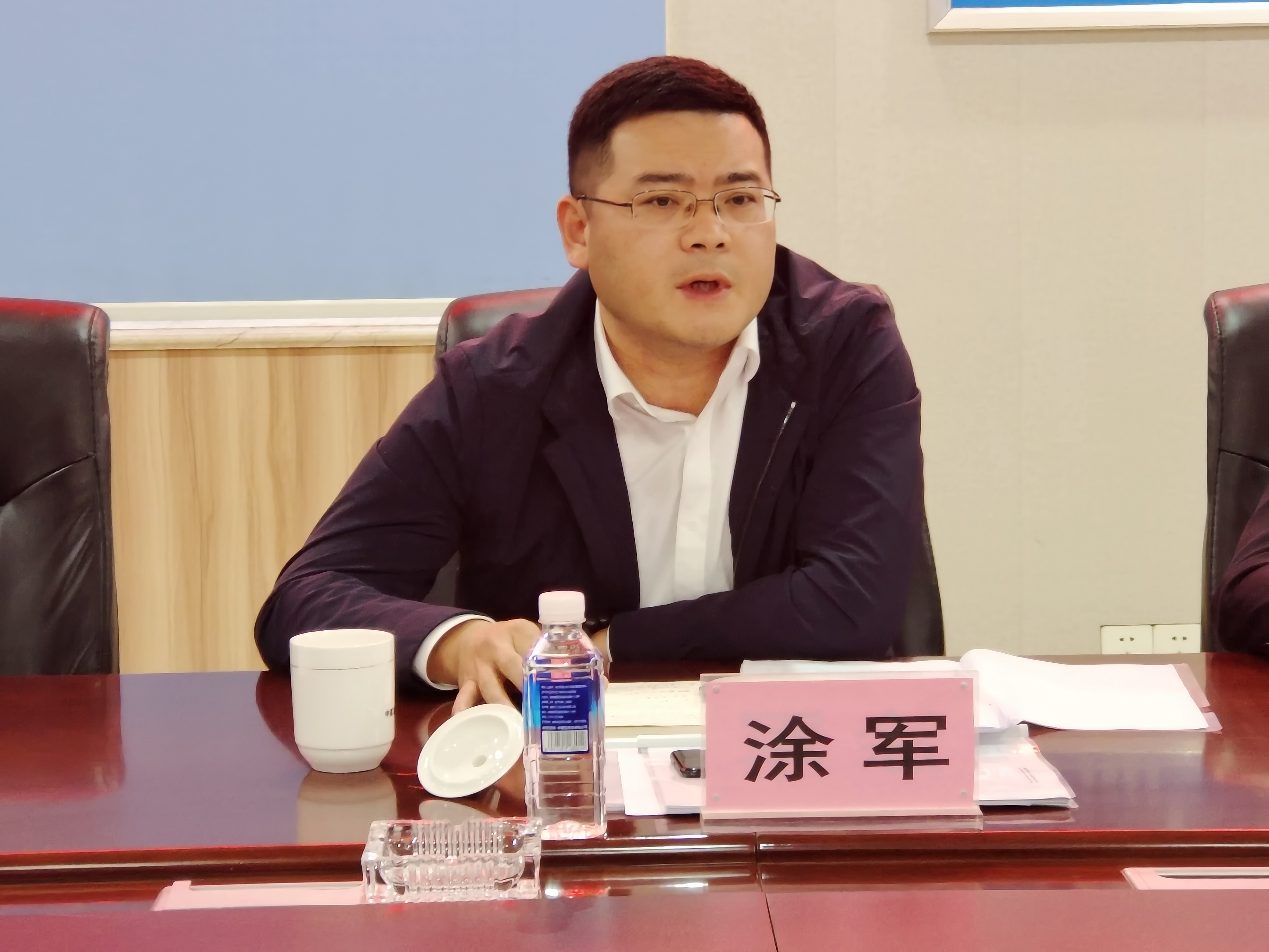 涂军.jpg 涂军.jpg