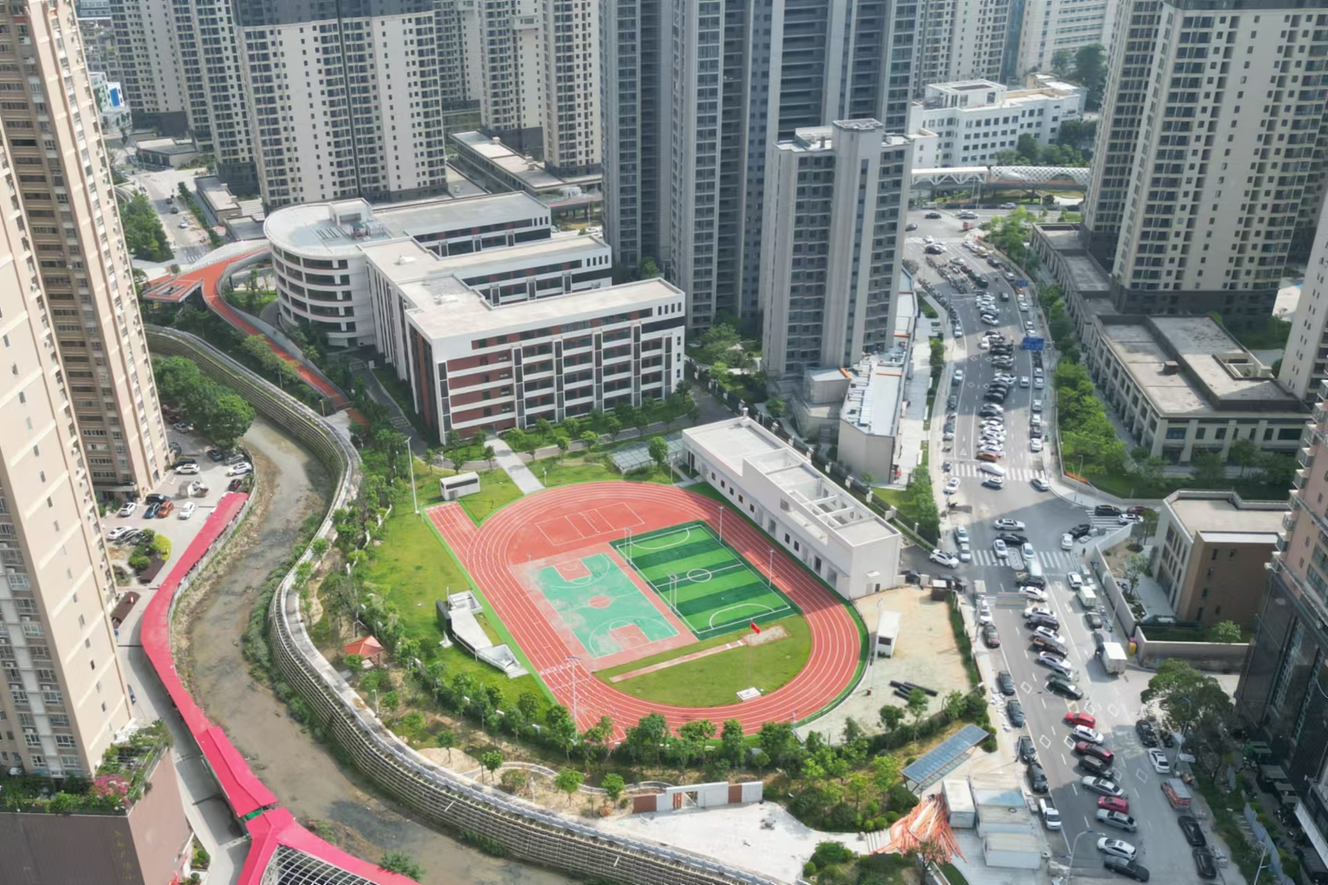 龙德井小学.jpg
