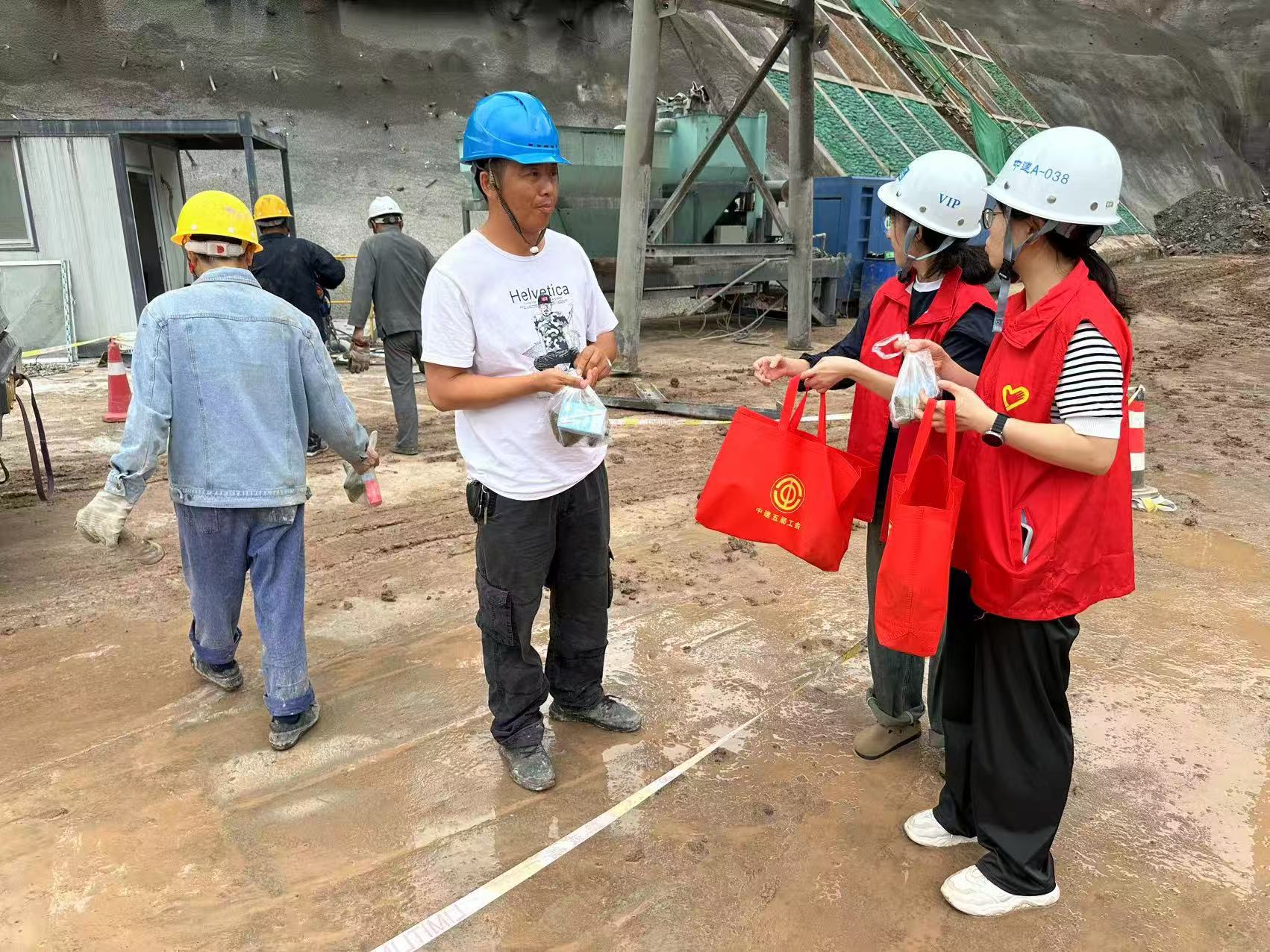 发粽子.jpg