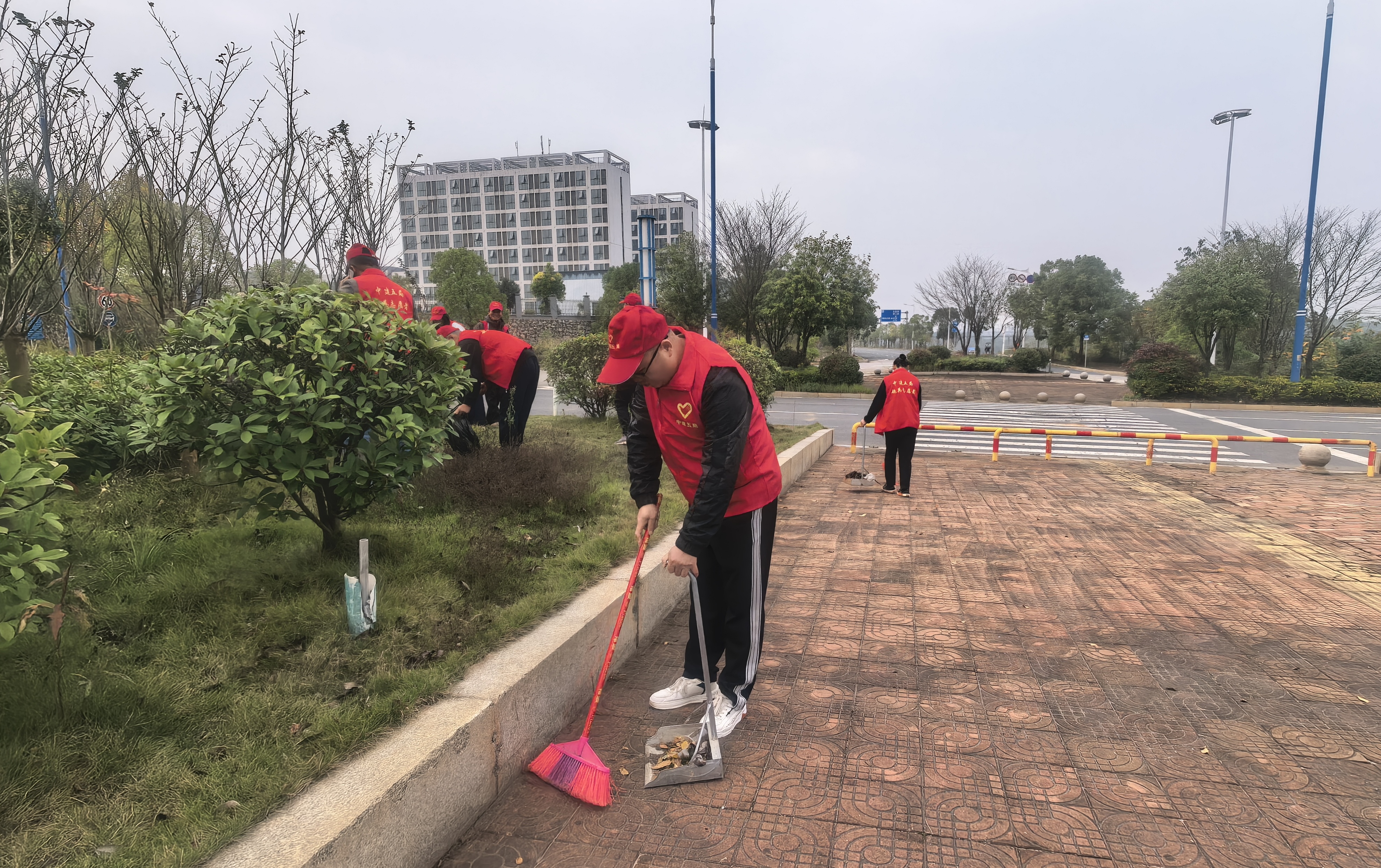 微信图片_20251111155902_459_219.jpg 微信图片_20251111155902_459_219.jpg